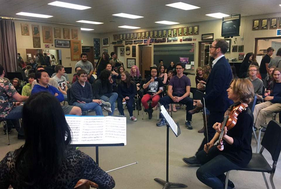 Music education session with the Atar Trio